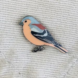 𓅪 bird enamel pin 𓅪